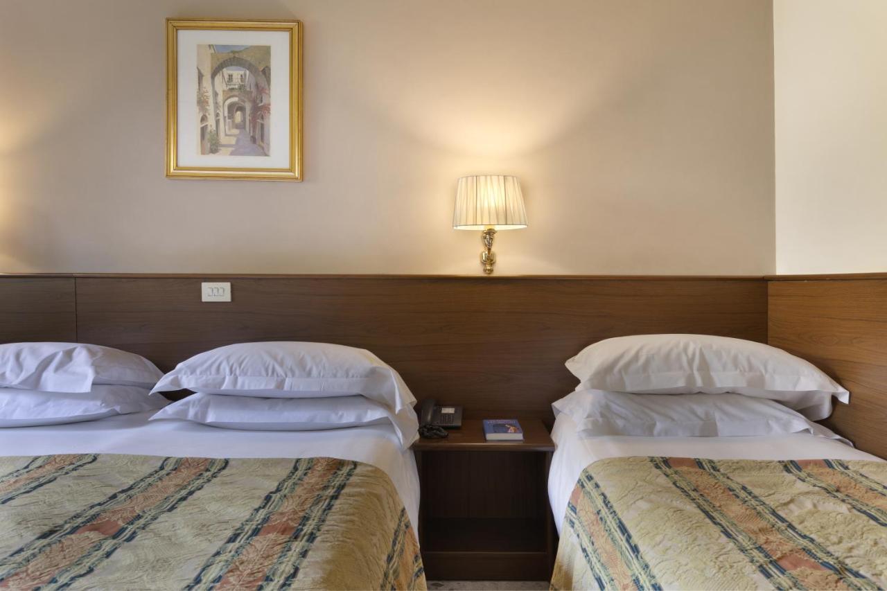 Hotel Central Wellness Sorrento Dış mekan fotoğraf